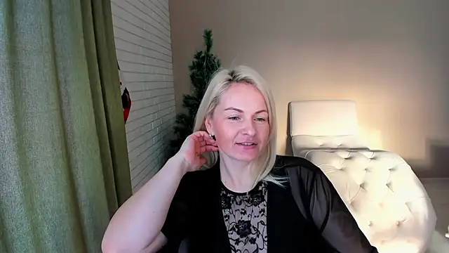 Alicee Gracee online show from 14, 12, 2025