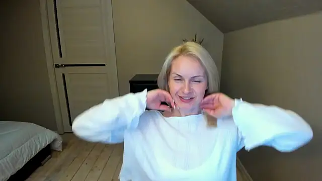 Alicee Gracee online show from 14, 2, 2025