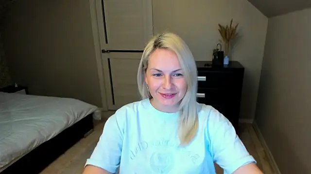 Alicee Gracee online show from 6, 11, 2025