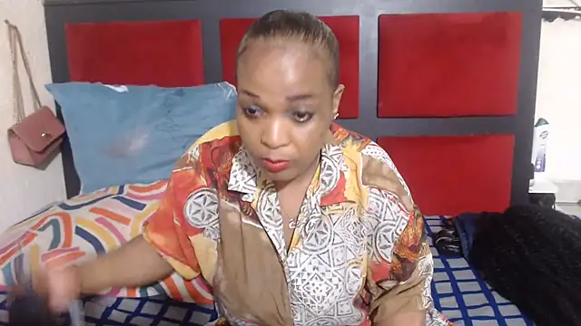 Snapshot of MaximTease24 chatting on 7, 7, 2026 MaximTease24 online show from 7, 7, 2026
