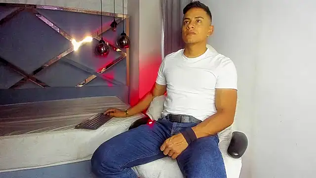 Lucii fer  online show from 4, 3, 2026