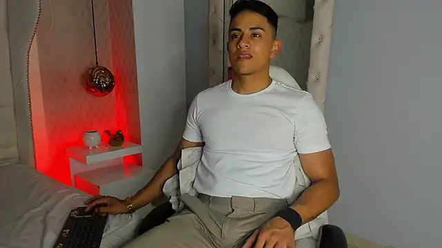 Lucii fer  online show from 16, 1, 2026