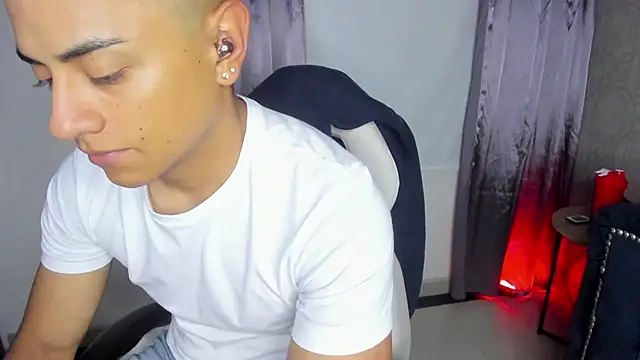 Lucii fer  online show from 14, 1, 2026