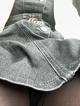 LustfulLuna  online show from 1, 4, 2026