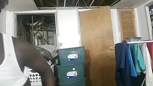 Snapshot of you_like_my_chocolate101 chatting on 11, 10, 2025 you like my chocolate101 online show from 11, 10, 2025