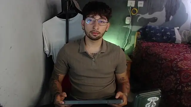 Dereck Dickson online show from 8, 11, 2025