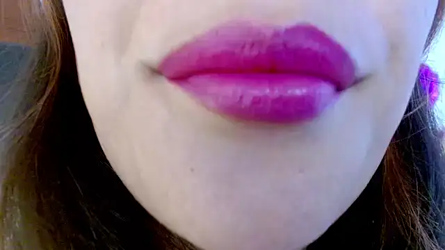 Snapshot of miss_evoleth2 chatting on 14, 9, 2025 miss evoleth2 online show from 14, 9, 2025