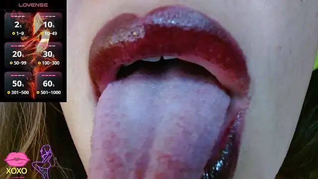 Snapshot of miss_evoleth2 chatting on 3, 10, 2025 miss evoleth2 online show from 3, 10, 2025
