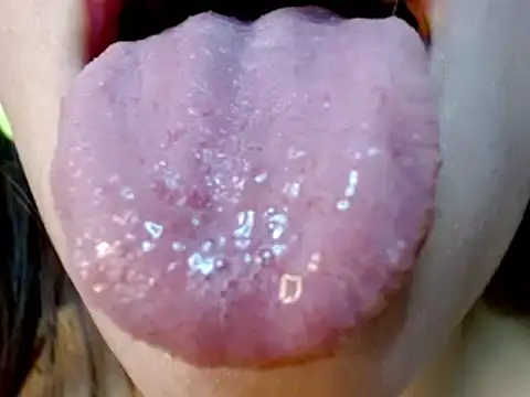 Snapshot of miss_evoleth2 chatting on 6, 3, 2025 miss evoleth2 online show from 6, 3, 2025