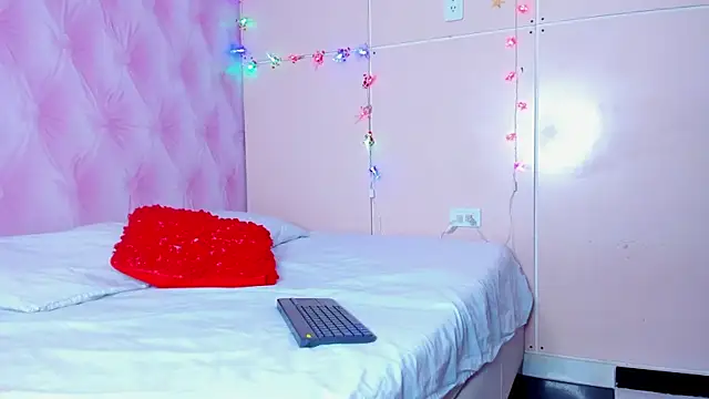 MarieMyller online show from 24, 12, 2024
