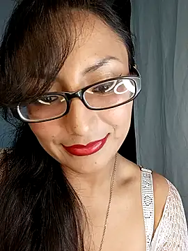 Lucy Chery online show from 15, 2, 2026