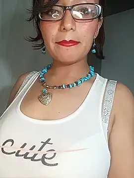 Lucy Chery online show from 11, 3, 2026