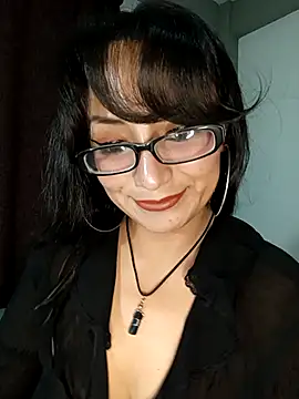 Snapshot of Lucy_Chery chatting on 2, 7, 2026 Lucy Chery online show from 2, 7, 2026