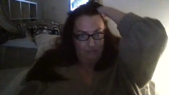 Snapshot of Tillieuk chatting on 4, 12, 2025 Tillieuk online show from 4, 12, 2025