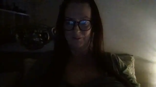 Snapshot of Tillieuk chatting on 5, 1, 2026 Tillieuk online show from 5, 1, 2026