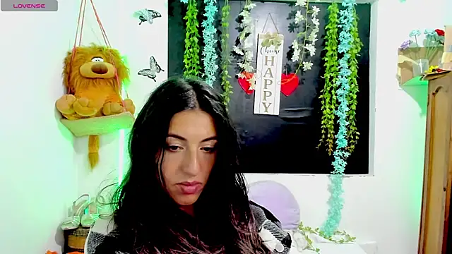Snapshot of queen-natty chatting on 8, 7, 2026 queen-natty online show from 8, 7, 2026