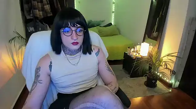 ShiiraVelkor online show from 5, 2, 2025