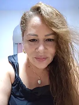 Snapshot of SluttyMilf79 chatting on 5, 6, 2026 SluttyMilf79 online show from 5, 6, 2026
