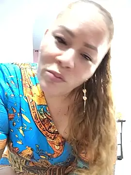 Snapshot of SluttyMilf79 chatting on 26, 4, 2026 SluttyMilf79 online show from 26, 4, 2026