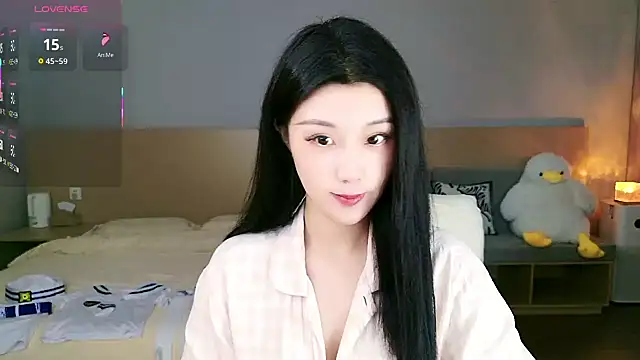Snapshot of Lucky-baby chatting on 16, 10, 2025 Lucky-baby online show from 16, 10, 2025