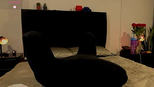 whitesemma online show from 5, 3, 2026