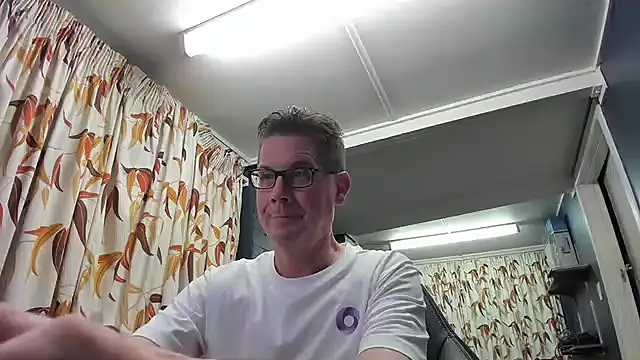 tilobinder online show from 11, 12, 2024