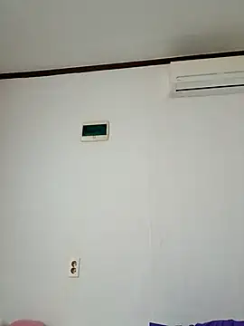 hello098712 online show from 5, 11, 2025