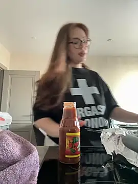 Snapshot of CutiePie3 chatting on 28, 11, 2025 CutiePie3 online show from 28, 11, 2025