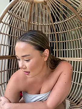 mayakitsune69 online show from 15, 2, 2026