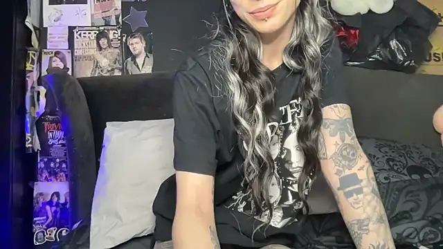 MissMidnightUK online show from 15, 6, 2026