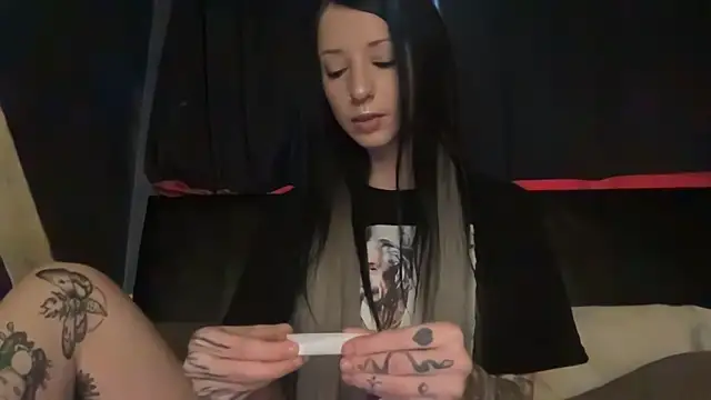 MissMidnightUK online show from 13, 1, 2026