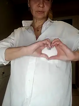 Milen Milf online show from 5, 3, 2025
