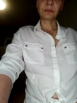 Milen Milf online show from 2, 3, 2025