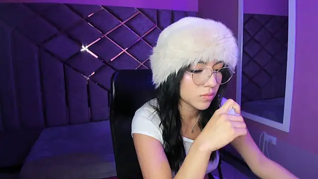 Poly Sasha  online show from 7, 4, 2026