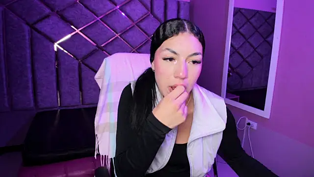 Poly Sasha  online show from 14, 3, 2026