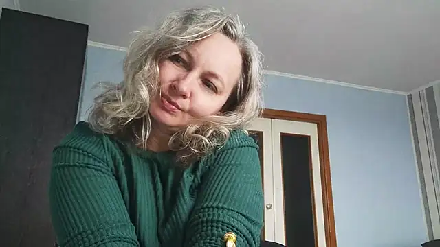 Snapshot of EdithManning chatting on 25, 4, 2026 EdithManning online show from 25, 4, 2026
