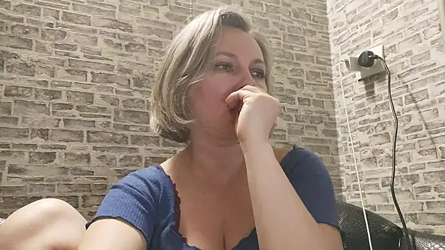 EdithManning online show from 17, 2, 2025