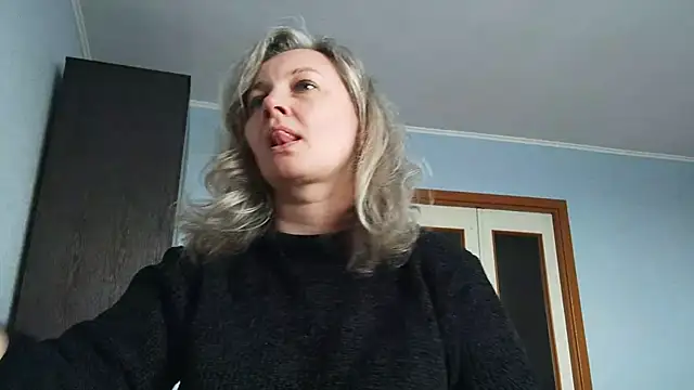 Snapshot of EdithManning chatting on 27, 4, 2026 EdithManning online show from 27, 4, 2026