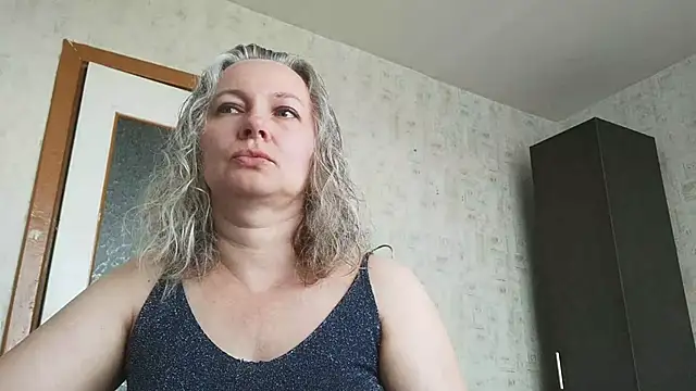 Snapshot of EdithManning chatting on 29, 5, 2026 EdithManning online show from 29, 5, 2026