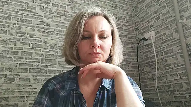 EdithManning online show from 21, 3, 2025