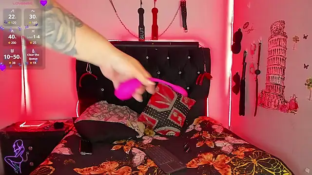 katieeandsharonn online show from 18, 4, 2026