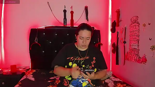 katieeandsharonn online show from 23, 4, 2026