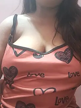 Snapshot of Hot-Anuska chatting on 21, 4, 2026 Hot-Anuska online show from 21, 4, 2026