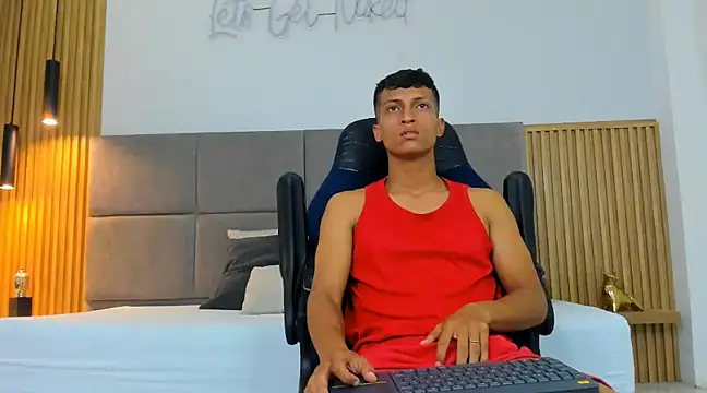 Snapshot of wolf_james123 chatting on 5, 2, 2025 wolf james123 online show from 5, 2, 2025