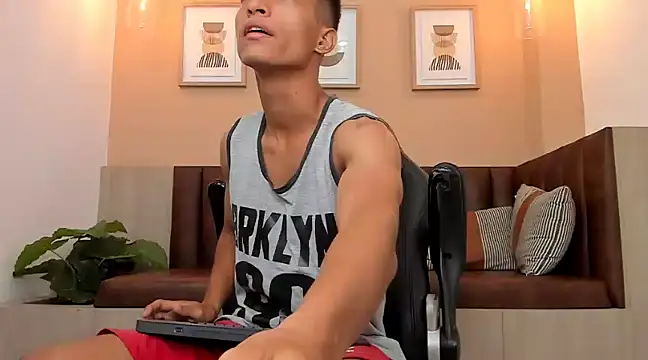 Snapshot of wolf_james123 chatting on 6, 2, 2025 wolf james123 online show from 6, 2, 2025