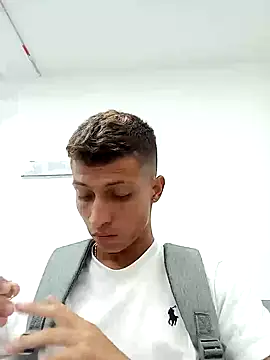 Snapshot of wolf_james123 chatting on 26, 2, 2025 wolf james123 online show from 26, 2, 2025