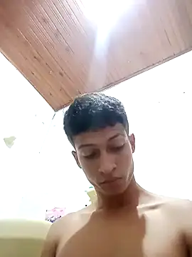 Snapshot of wolf_james123 chatting on 29, 12, 2024 wolf james123 online show from 29, 12, 2024