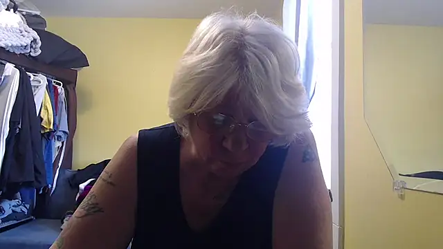 canadiancougar1965 online show from 18, 3, 2026