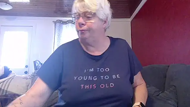 Snapshot of canadiancougar1965 chatting on 13, 11, 2025 canadiancougar1965 online show from 13, 11, 2025