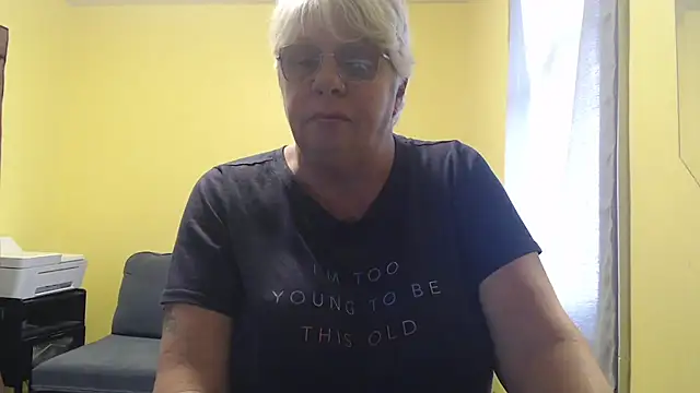 Snapshot of canadiancougar1965 chatting on 14, 11, 2025 canadiancougar1965 online show from 14, 11, 2025